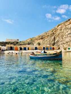 Stunning beaches of Malta, a perfect place for relaxation and outdoor adventures