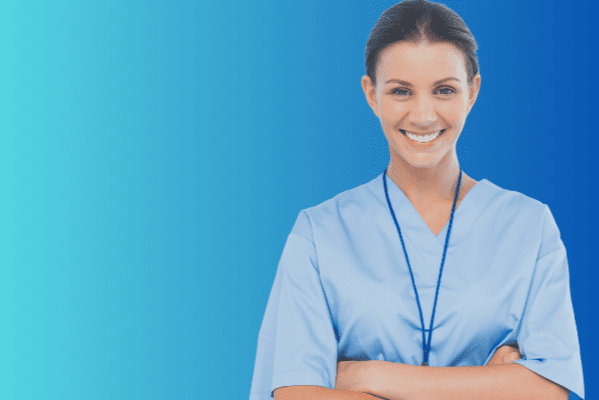 Professionnel de santé souriant, représentant la confiance et la satisfaction dans les carrières proposées par Vitae Professionals.