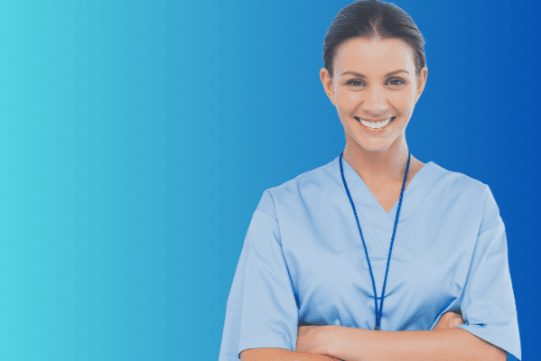 "Professionista sanitario sorridente, che rappresenta fiducia e soddisfazione nelle carriere offerte da Vitae Professionals.